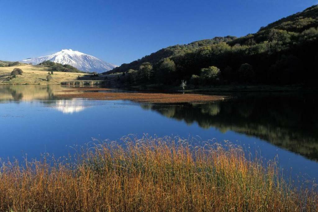 Agriturismo Don Cesarino Contura Bagian luar foto